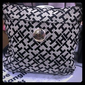 Tommy Hilfiger Crossbody